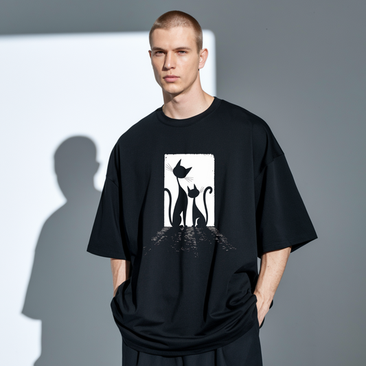 Black Oversized T-Shirt: Embrace Minimalist Art with Fielder!